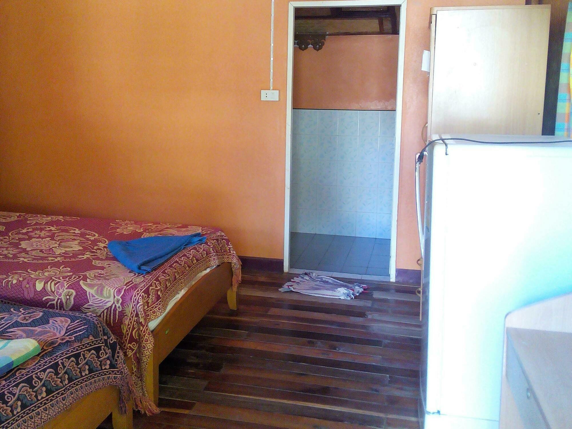 Chill Chill Long Beach Hostel Ko Lanta Exteriör bild
