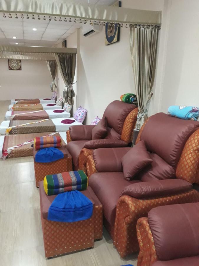 Chill Chill Long Beach Hostel Ko Lanta Exteriör bild